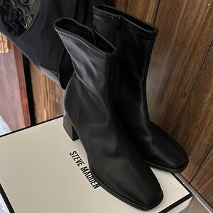 Steve Madden Sleek Black Heeled Boots